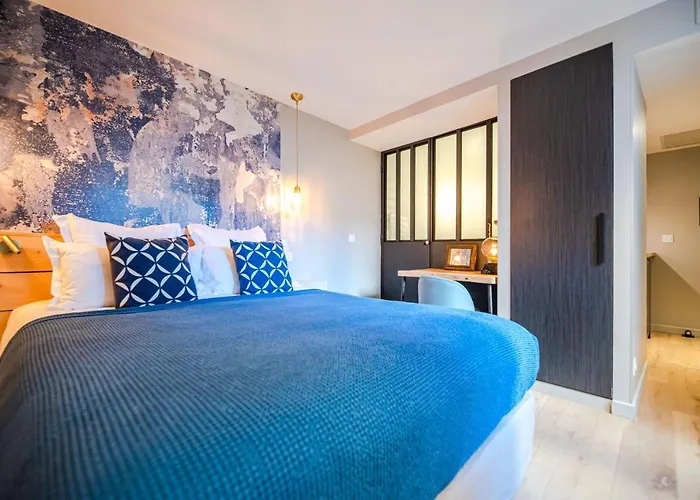 Les Boulevards Apartment Paris