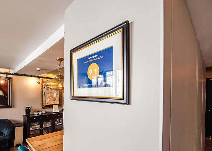 Les Boulevards Apartment Paris