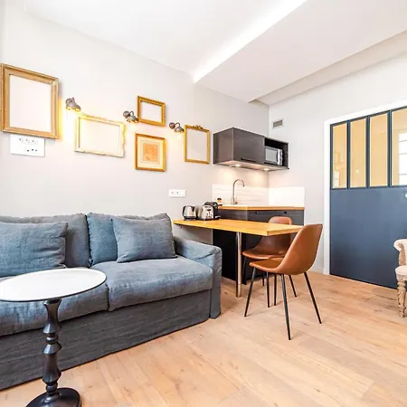 Apartment Les Boulevards Paris