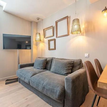 Les Boulevards Apartment Paris